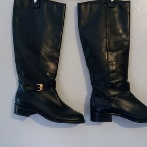 Etlenne Aigner Boots